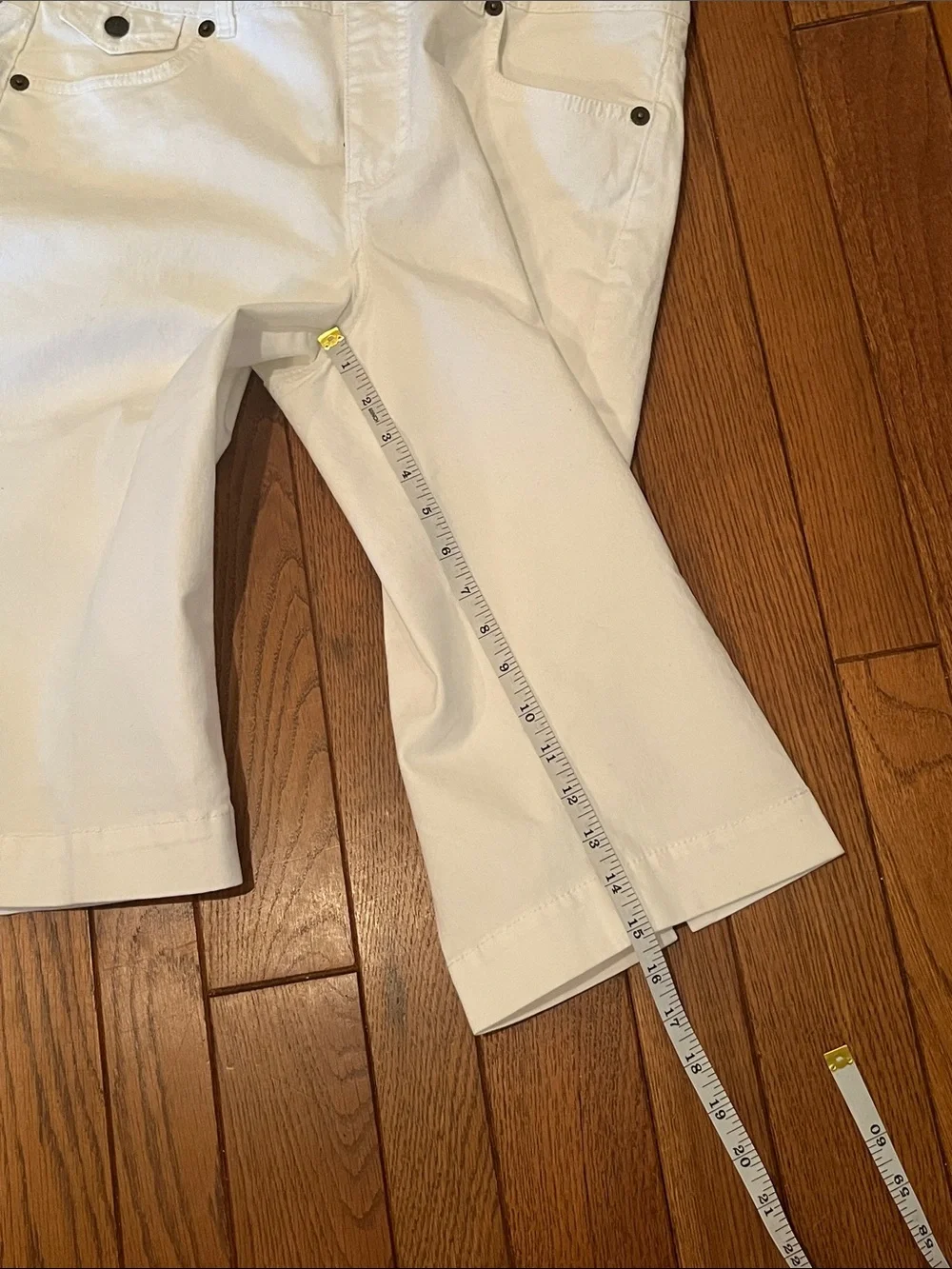 Land’s End white denim cotton Bermuda shorts/capris MP